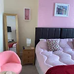 Ellies 4*