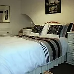 Ellies 4* Whitby