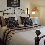 Ellies 4* Whitby