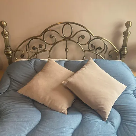 Bed & Breakfast Ellies 4*