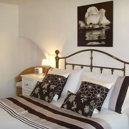 Ellies 4* Whitby