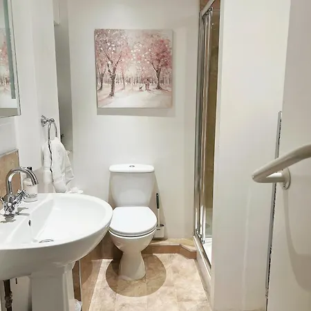 Bed & Breakfast Ellies 4*