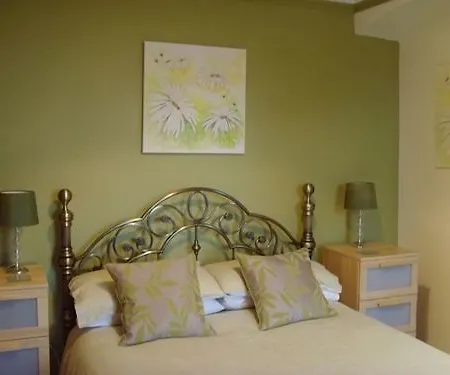 Bed and Breakfast Ellies