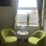 Bed and Breakfast Ellies 4*