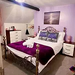 Ellies 4*